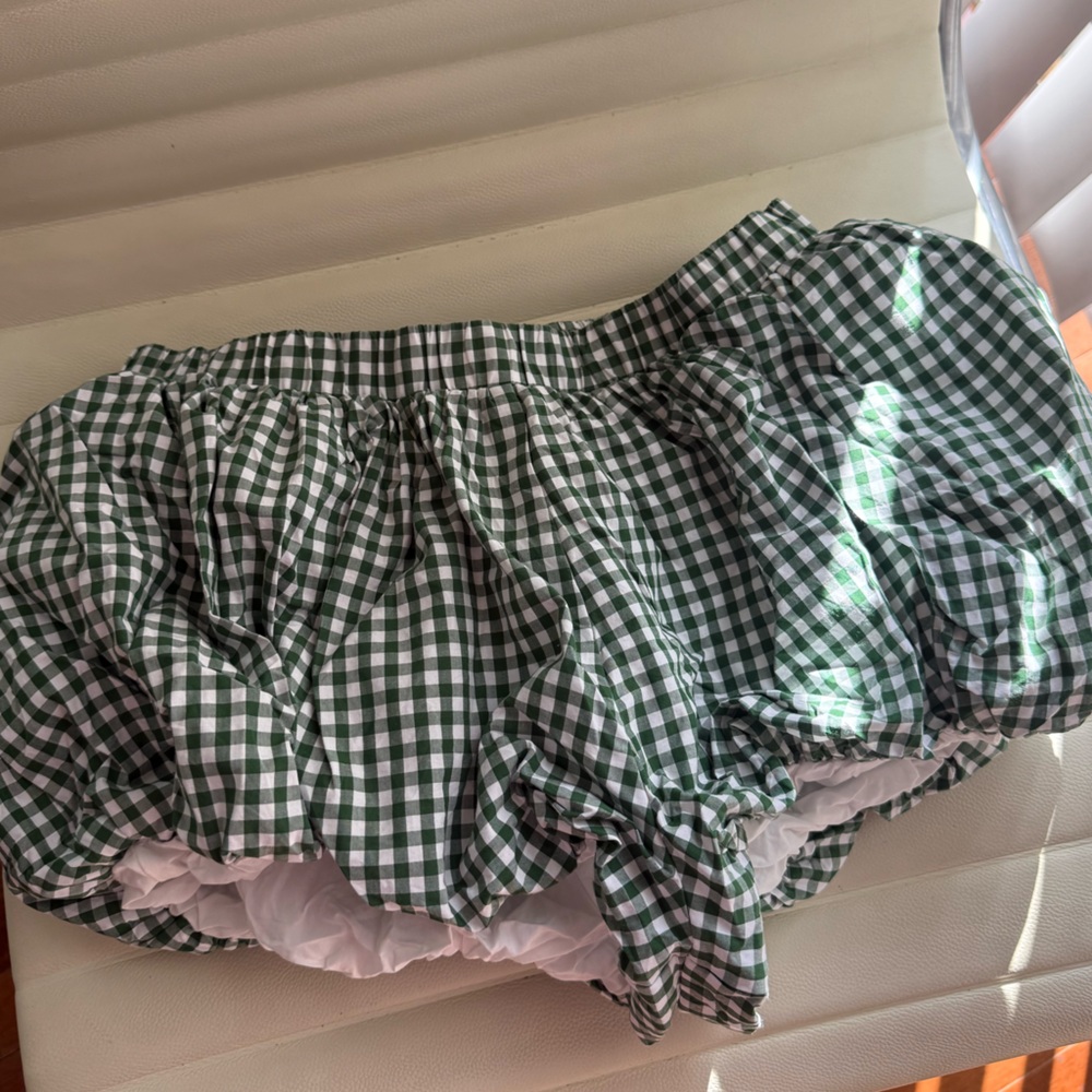 Aritzia bubble shorts